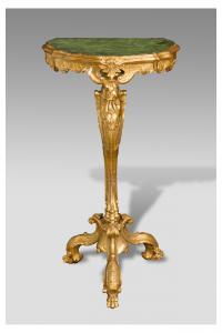 Gueridon in legno dorato